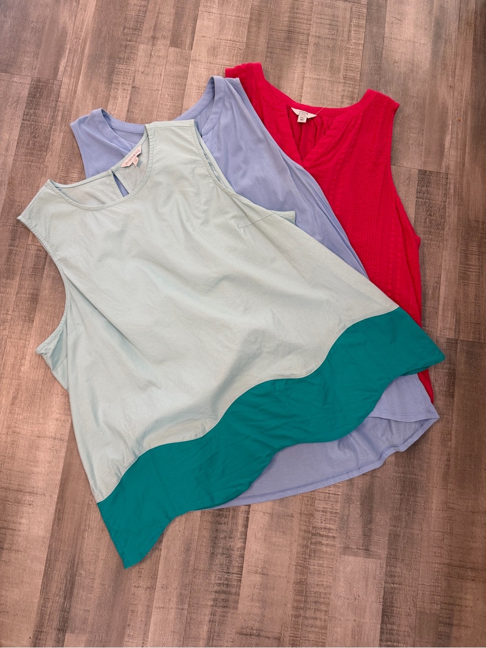 Crown & Ivy Womens XXL Sleeveless Tops Lot of 3 Blue Pink Green Casual Blouses